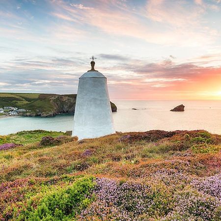 Inn For All Seasons Redruth Bagian luar foto
