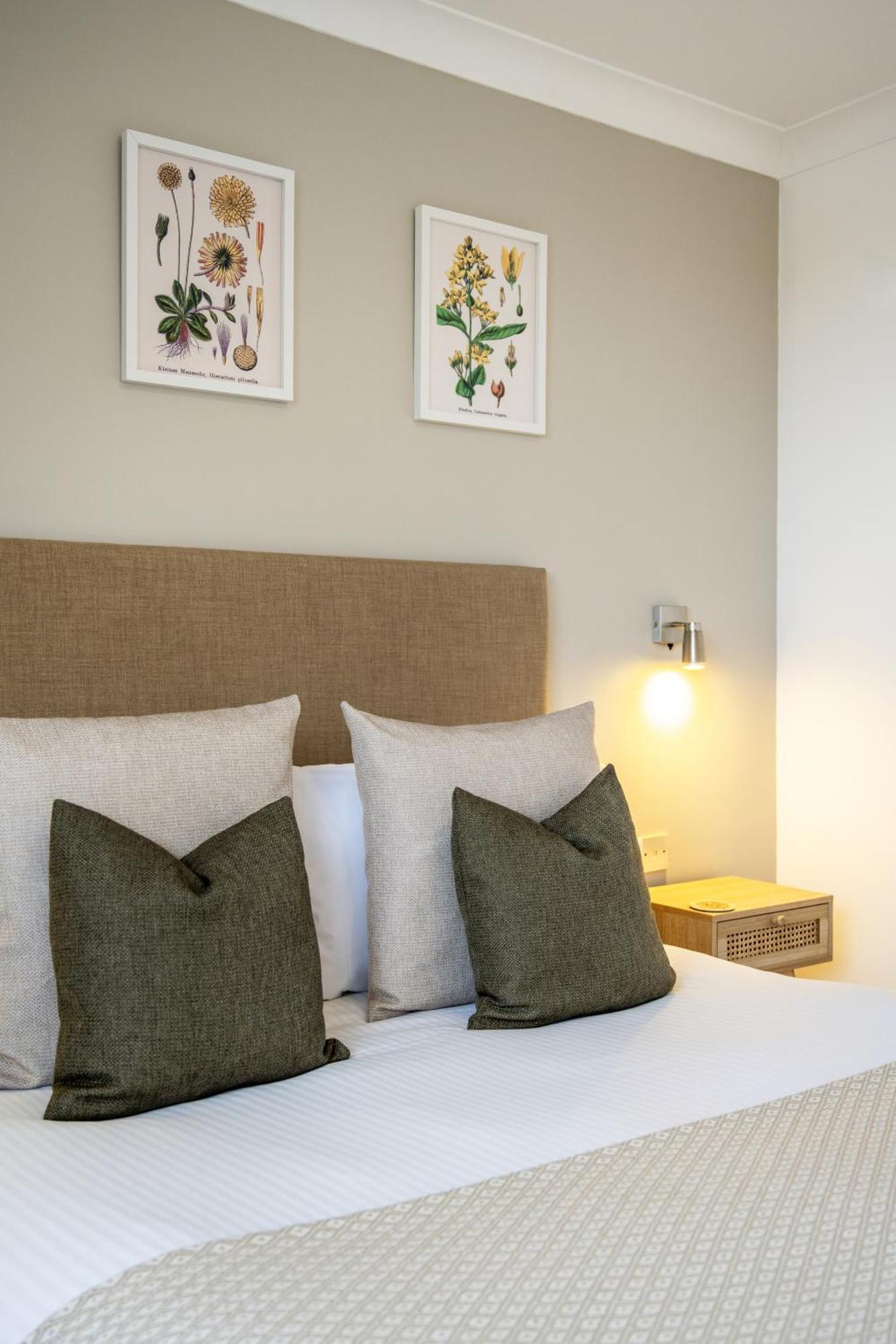 Inn For All Seasons Redruth Ruang foto