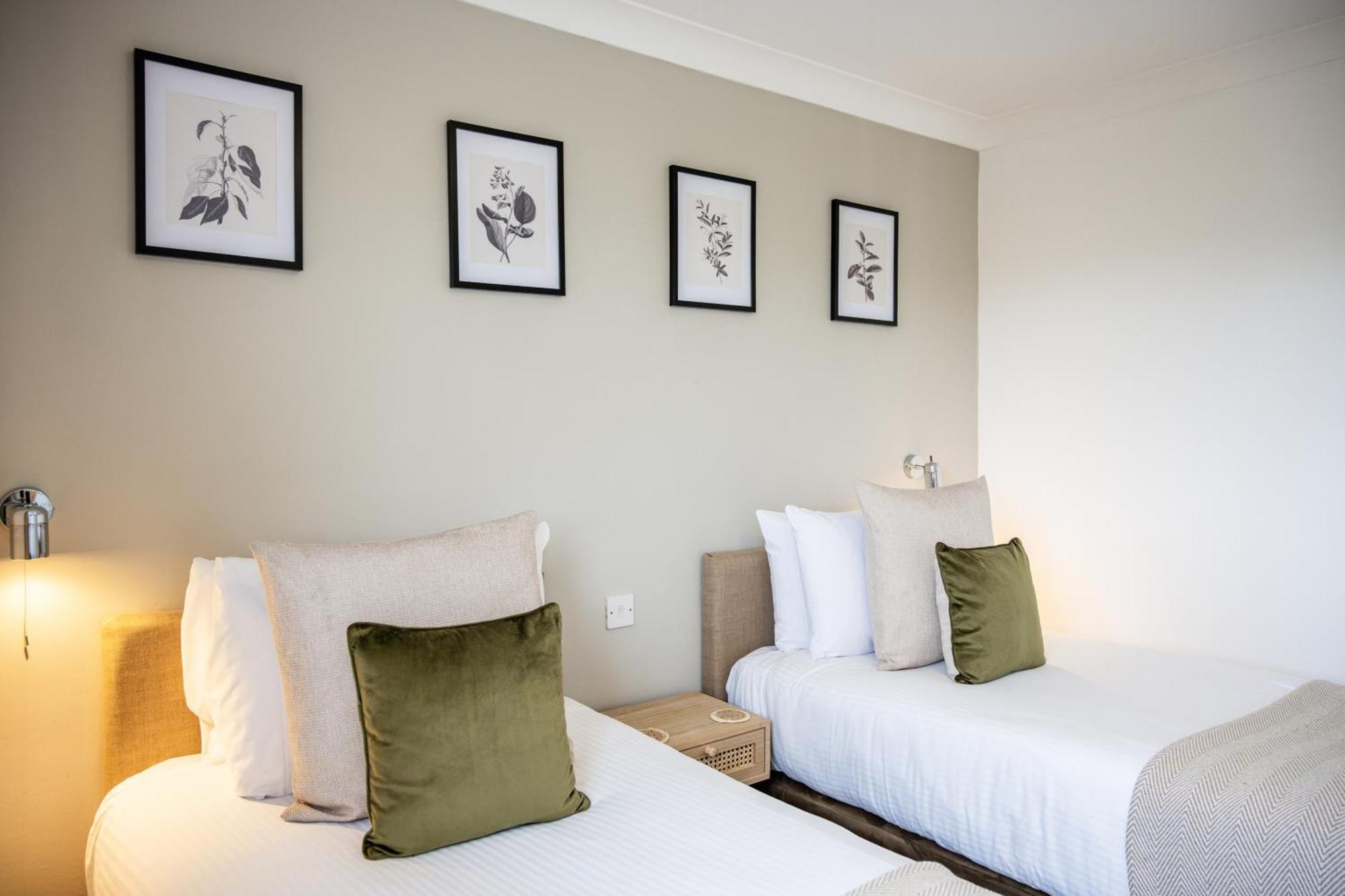 Inn For All Seasons Redruth Ruang foto