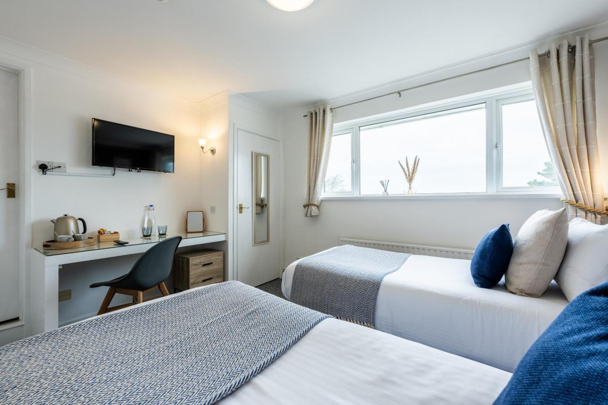 Inn For All Seasons Redruth Ruang foto