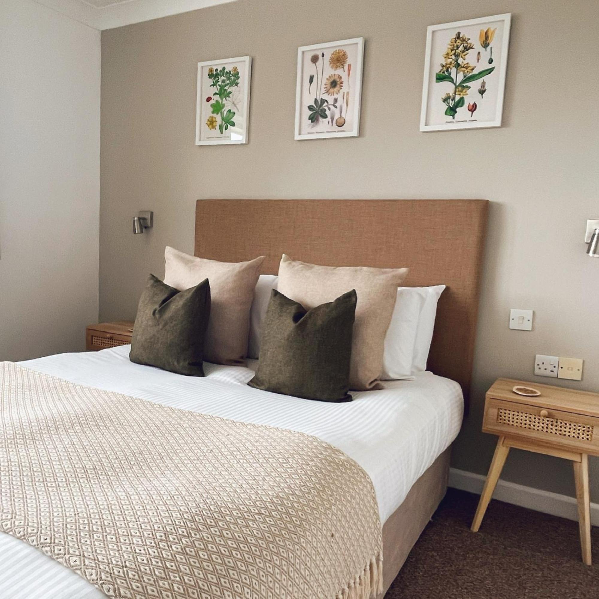 Inn For All Seasons Redruth Bagian luar foto