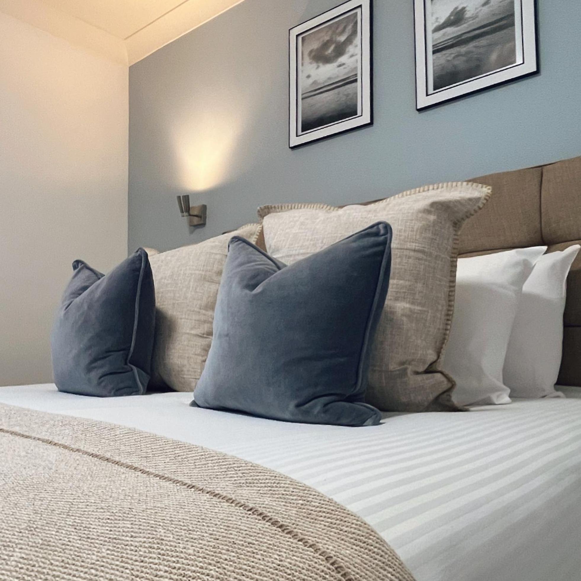 Inn For All Seasons Redruth Bagian luar foto